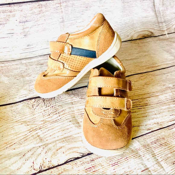 infant sandals size 5.5
